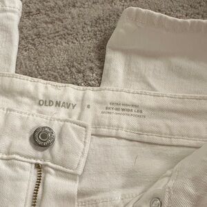 Old Navy Extra High-Rise Sky-Hi White Wide Leg Jeans Tall